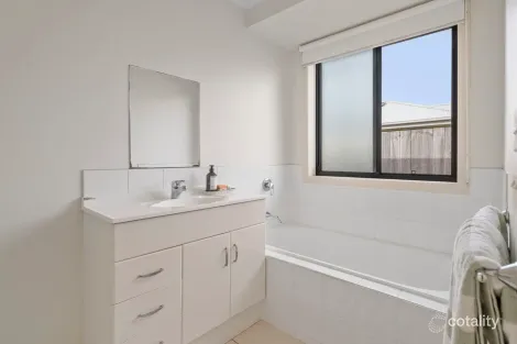 Property photo of 1/35 Haven Drive Shearwater TAS 7307