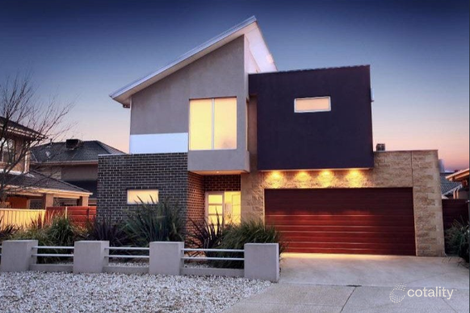 Property photo of 4 Stradbroke Gardens Caroline Springs VIC 3023