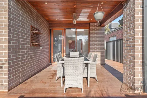 Property photo of 18 Flannery Street Craigieburn VIC 3064