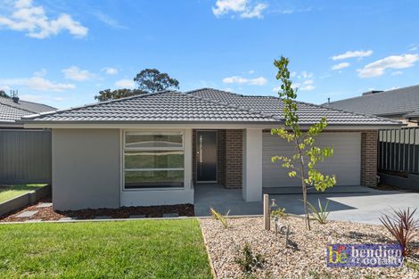 Property photo of 48 Coomoora Circuit Strathfieldsaye VIC 3551