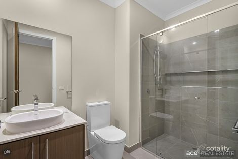 Property photo of 5 Butchart Close Point Cook VIC 3030