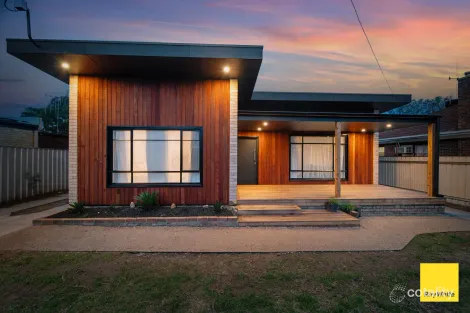 Property photo of 12 Neil Street Kangaroo Flat VIC 3555