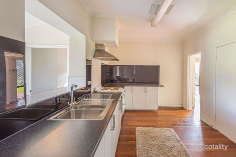 Property photo of 4 Berehaven Avenue Thornlie WA 6108