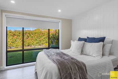 Property photo of 10 Sunray Crescent Horsley NSW 2530