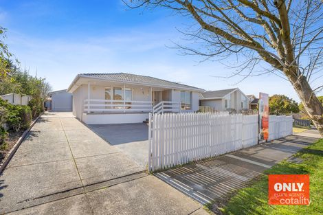 Property photo of 17 Henlow Rise Hallam VIC 3803
