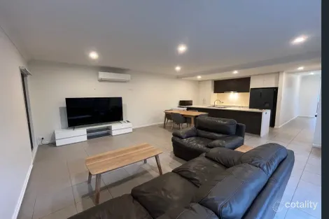 Property photo of 1/66 Taurus Circuit Coomera QLD 4209