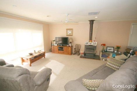 Property photo of 45 Whitsunday Drive Hoppers Crossing VIC 3029