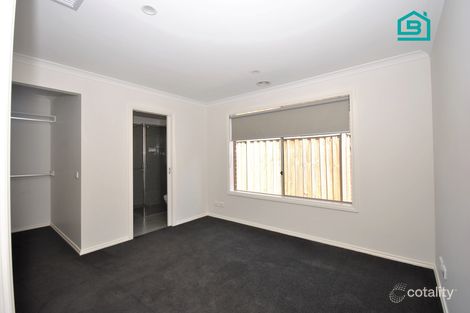 Property photo of 5 Cups Court Clyde North VIC 3978