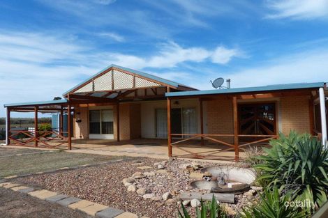 46151 Eyre Hwy, Ceduna, SA 5690