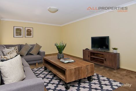 Property photo of 40 Lamberth Road Regents Park QLD 4118