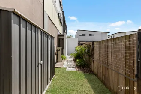 Property photo of 1/10 Ruby Road Mitchelton QLD 4053