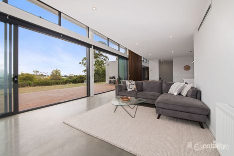 1/14 Pepperell Dr, Drouin, VIC 3818