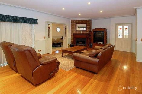 Property photo of 16 Solent Crescent Taylors Lakes VIC 3038