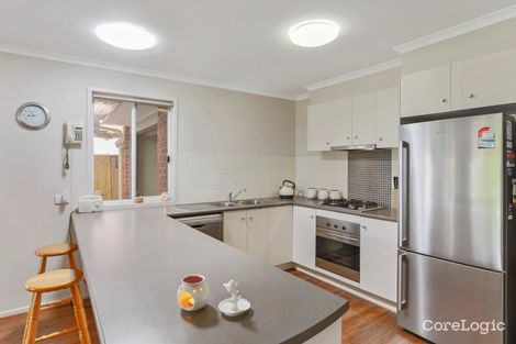 Property photo of 4 Rowan Walk Drouin VIC 3818