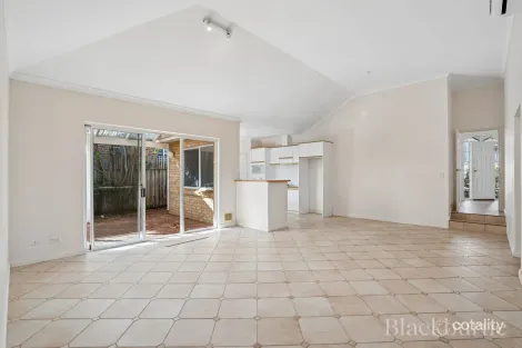 5 Traylen Gr, Mount Claremont, WA 6010