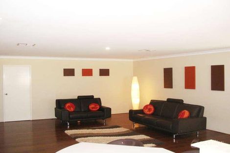 Property photo of 8 Zeppelin Way Tapping WA 6065