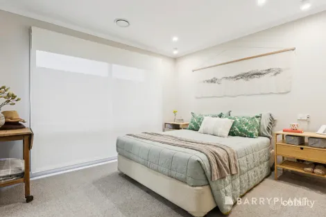 Property photo of 25 Applewood Drive Knoxfield VIC 3180