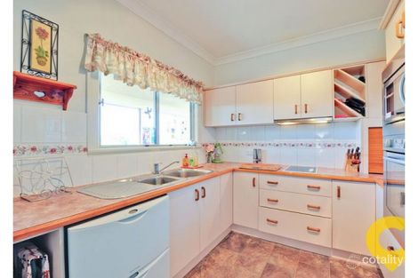 Property photo of 40 Marshall Road Holland Park West QLD 4121