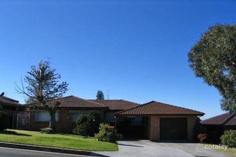 11 Poplar Ave, Unanderra, NSW 2526