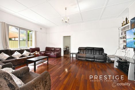 Property photo of 90 Wollongong Road Arncliffe NSW 2205