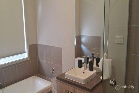 Property photo of 12 Butternut Drive Lyndhurst VIC 3975