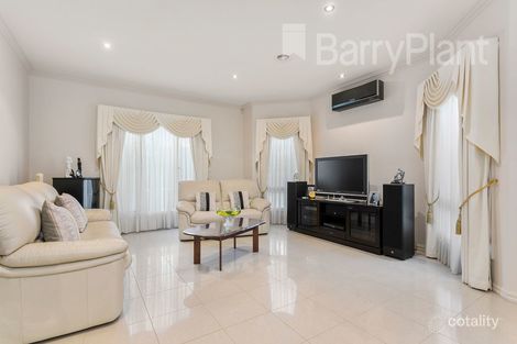 Property photo of 6 Fiona Court Glen Waverley VIC 3150