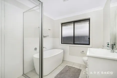 Property photo of 5 Hilltop Grove Cliftleigh NSW 2321