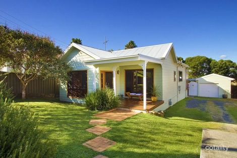 19 Mountain Ave, Woonona, NSW 2517