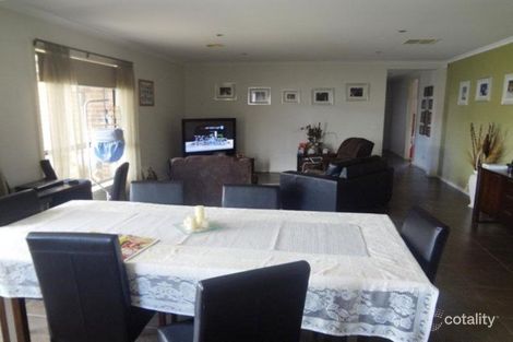 Property photo of 4 Moore Court Highton VIC 3216