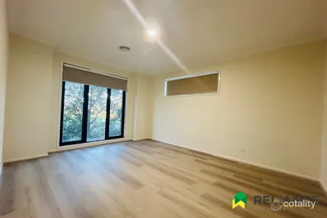 Property photo of 49 Manuka Grove Wyndham Vale VIC 3024