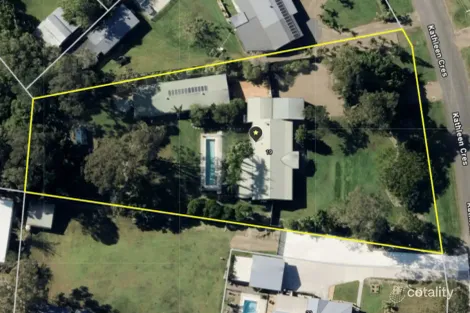 19 Kathleen Cres, Wondunna, QLD 4655