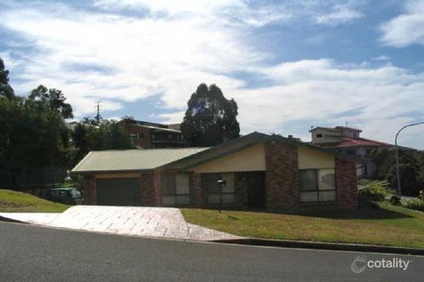 Property photo of 11 Murrogun Crescent Cordeaux Heights NSW 2526