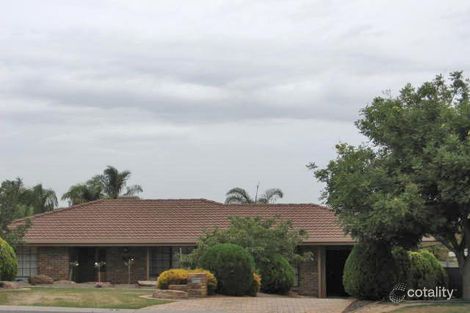 7 Lithgow Ct, Redwood Park, SA 5097