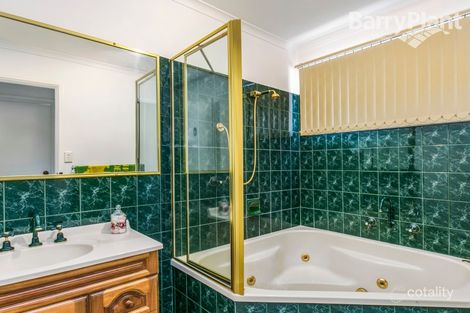 Property photo of 8 Greenmount Close Narre Warren VIC 3805