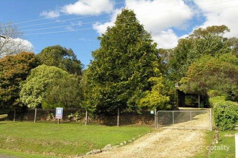 Property photo of 39 Willow Lake Drive Macs Cove VIC 3723