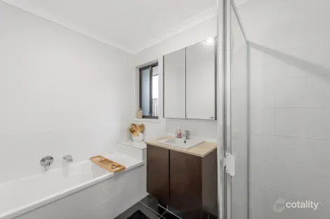 Property photo of 31 Danbulla Street Pimpama QLD 4209