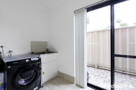 Property photo of 4/22 Pearl Road Cloverdale WA 6105