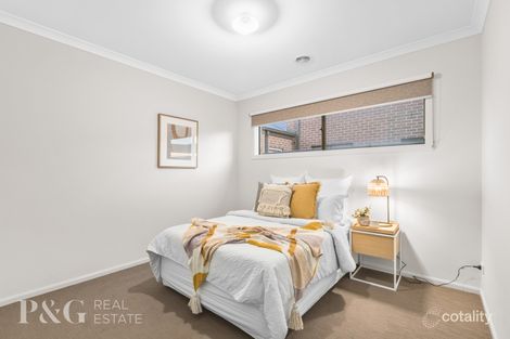 Property photo of 17 Gossamer Way Narre Warren South VIC 3805