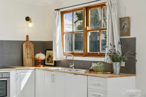 Property photo of 10 Brooke Street Camperdown VIC 3260