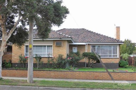 Property photo of 31 Fairbairn Street Springvale VIC 3171