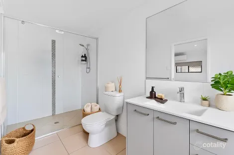 Property photo of 9 Newport Place Thornlands QLD 4164