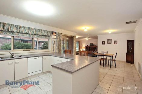 Property photo of 4 Kenthurst Court Lilydale VIC 3140