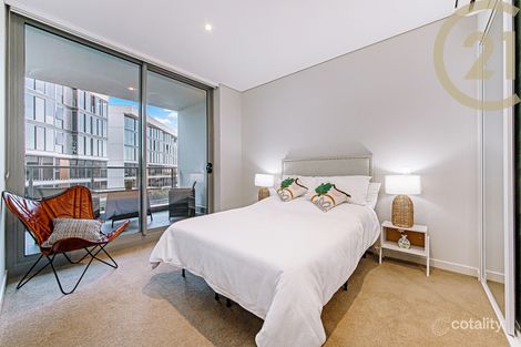 Property photo of 701/3 Half Street Wentworth Point NSW 2127