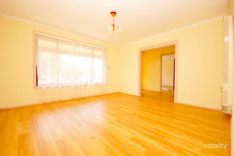Property photo of 22 Oberon Avenue St Albans VIC 3021