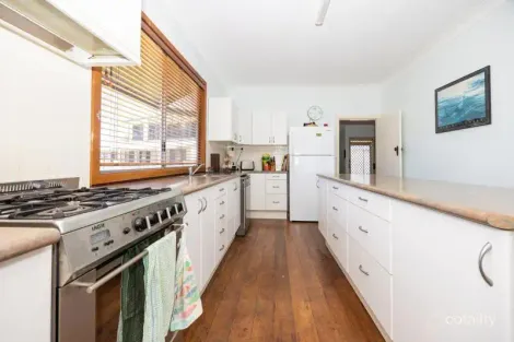 Property photo of 2 Bierman Street Green Head WA 6514