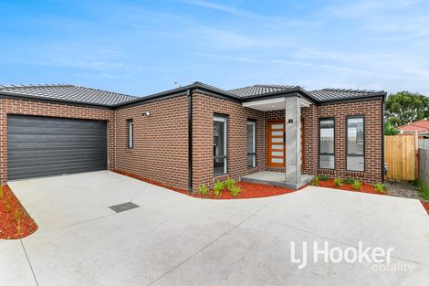 Property photo of 2/25 Broadhurst Road Pakenham VIC 3810