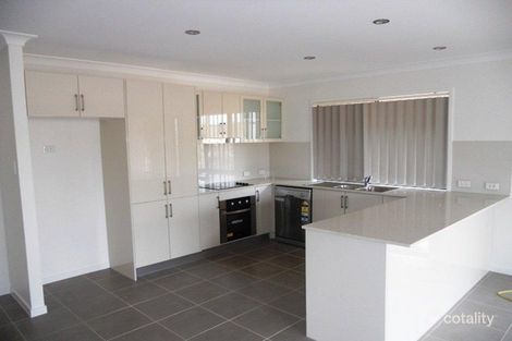 Property photo of 8 Charlotte Court Leichhardt QLD 4305