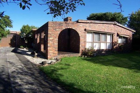 Property photo of 3 Dover Street Bentleigh East VIC 3165