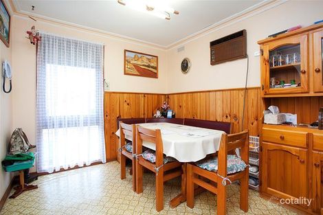 Property photo of 43 Concord Circuit Albanvale VIC 3021