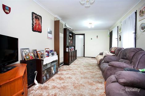 Property photo of 43 Concord Circuit Albanvale VIC 3021